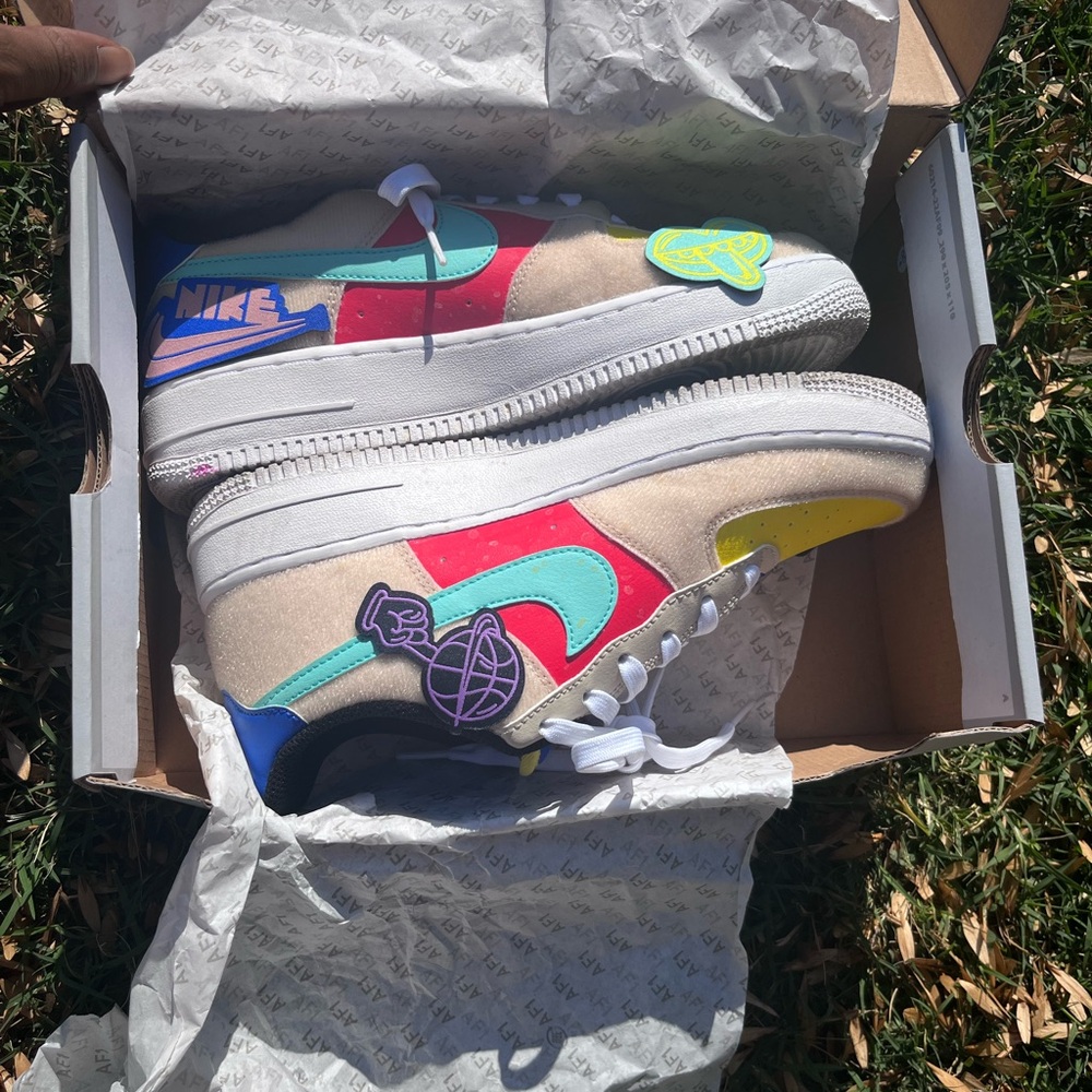 Nike Kids Sneakers - Beige, Red, Blue, Yellow